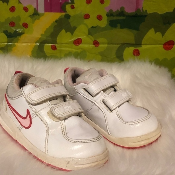 Nike baby/toddler Velcro shoe - Picture 3 of 10